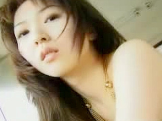 Nippon teen's XXX-rated titty show will make you pop